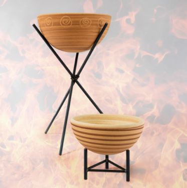 Feuerschale mit hohem und niedrigem Fuß